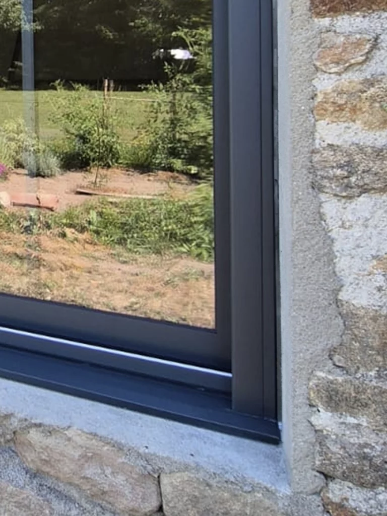 Porte fenêtre en aluminium