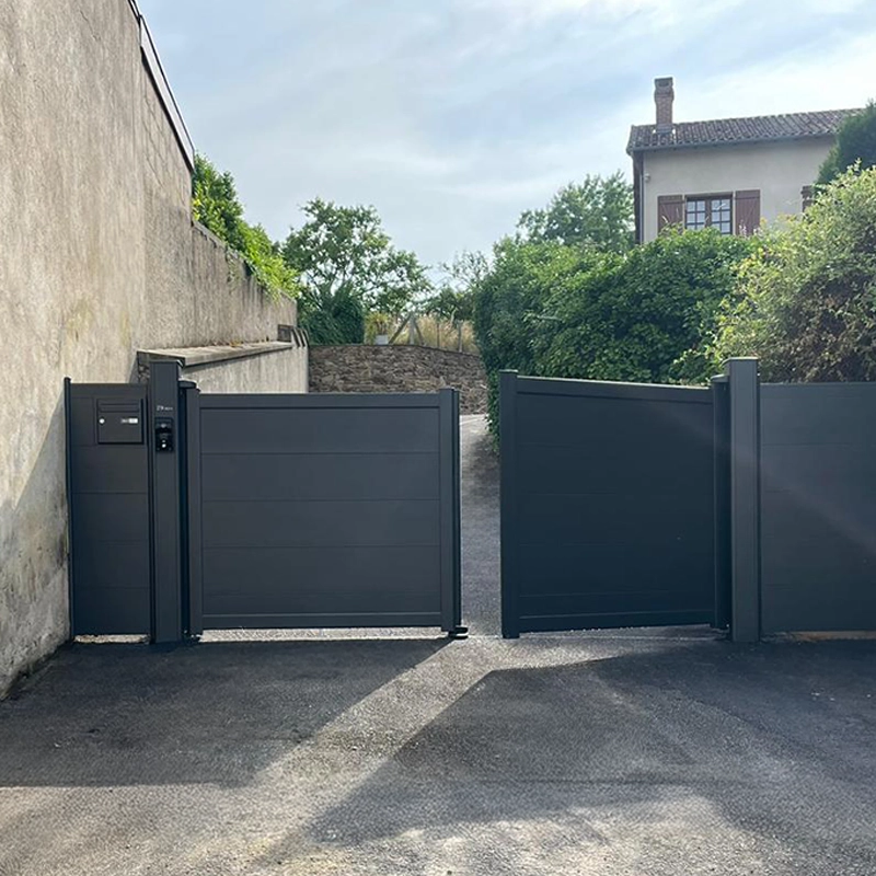 Portail plein et clôture assortie, anthracite